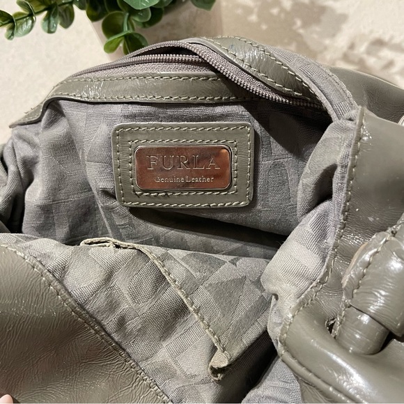 Furla - Leather Shoulder Bag - Picture 6 of 13